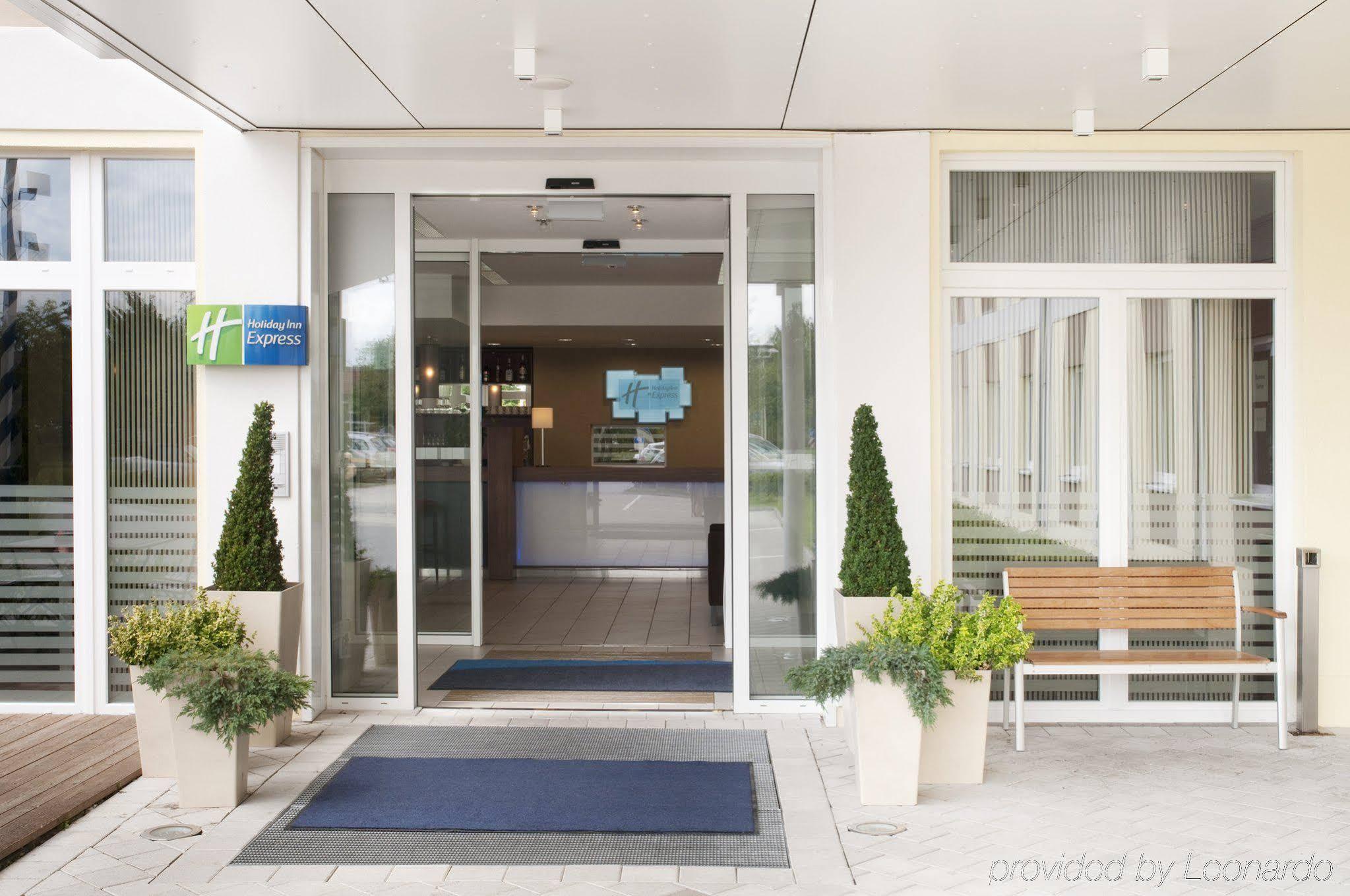 Holiday Inn Express Munich Airport Schwaig bei Nürnberg Екстериор снимка