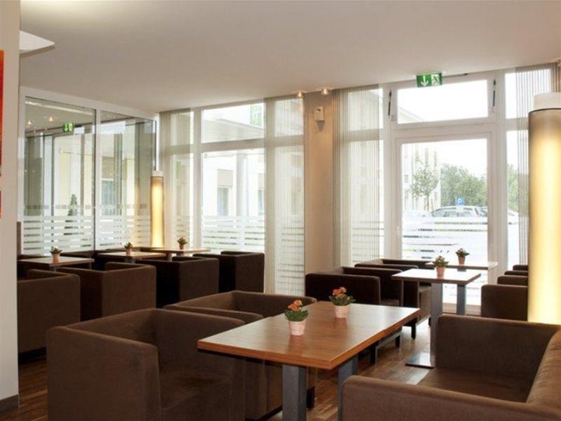 Holiday Inn Express Munich Airport Schwaig bei Nürnberg Екстериор снимка