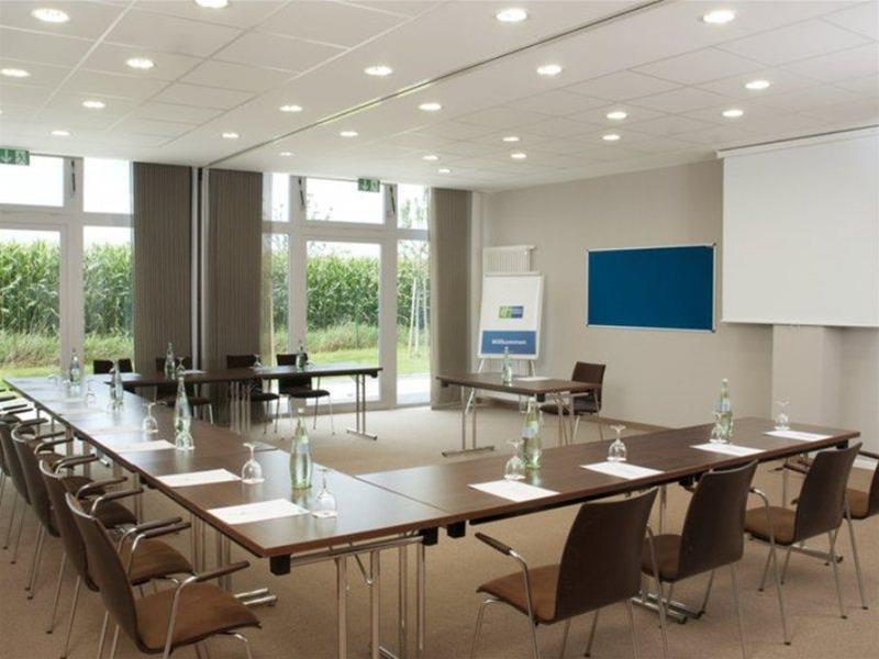 Holiday Inn Express Munich Airport Schwaig bei Nürnberg Екстериор снимка