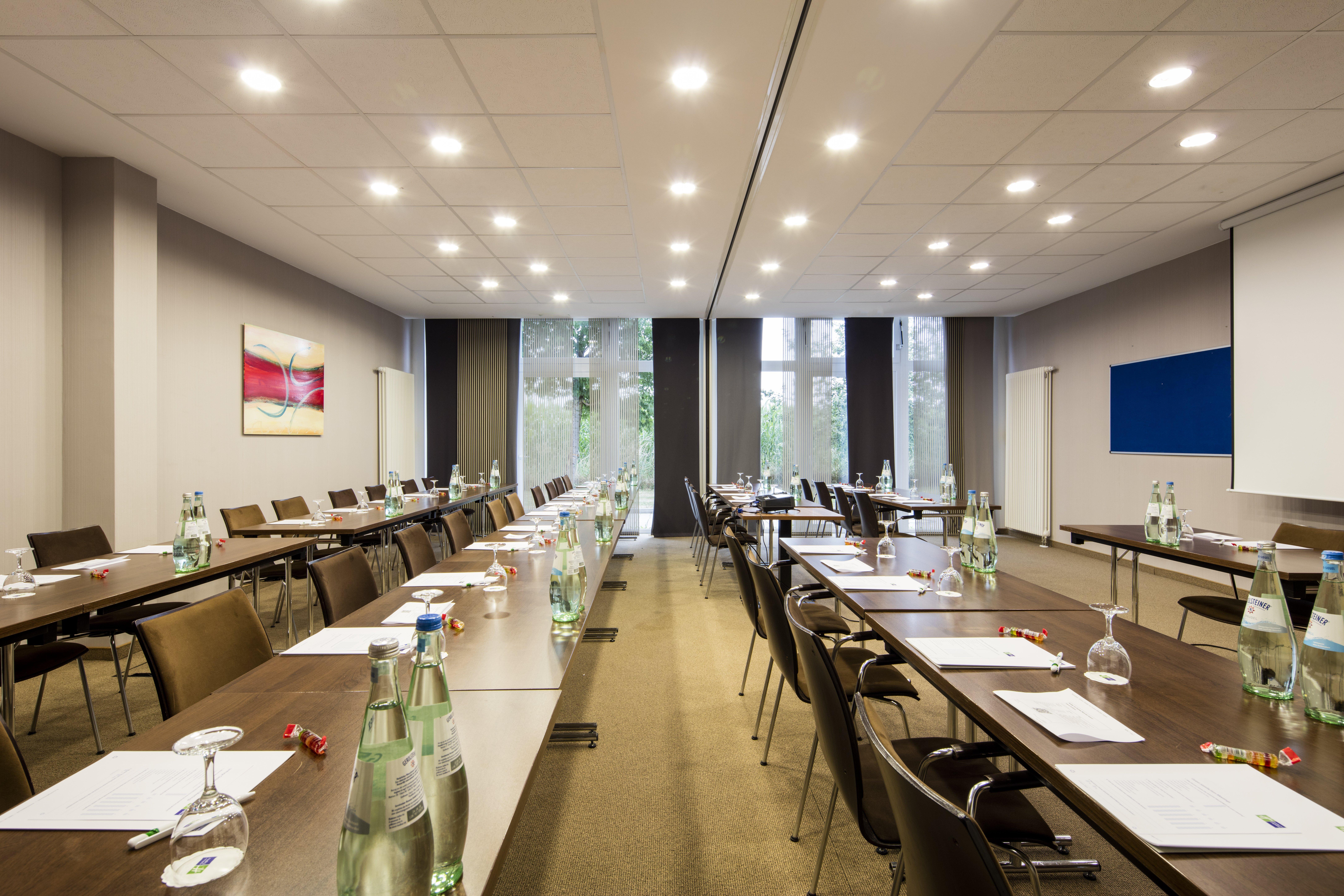 Holiday Inn Express Munich Airport Schwaig bei Nürnberg Екстериор снимка